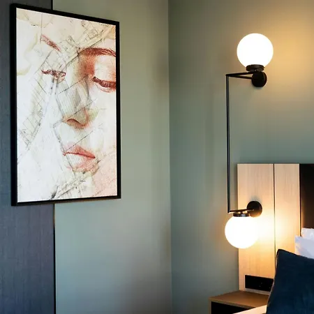 호텔 Renaissance Amsterdam Schiphol Airport 4*