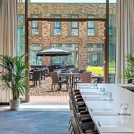 Renaissance Amsterdam Schiphol Airport 호텔 4*