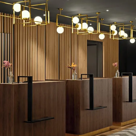 호텔 Renaissance Amsterdam Schiphol Airport 4*