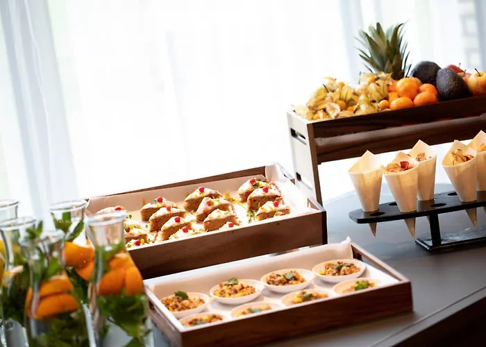 Renaissance Amsterdam Schiphol Airport Hotel 4*