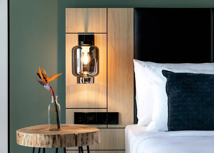 Renaissance Amsterdam Schiphol Airport 4*