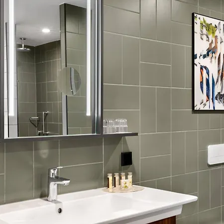 Renaissance Amsterdam Schiphol Airport Hotel