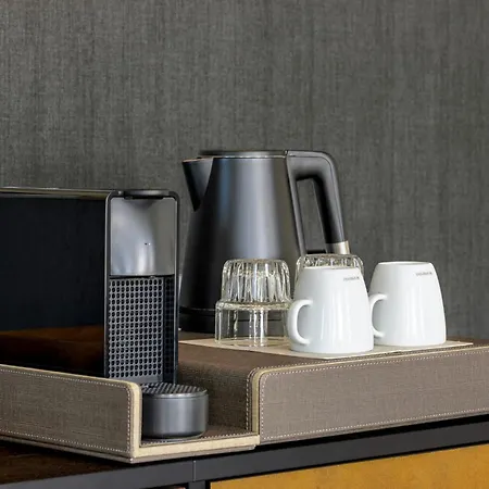 Hotel Renaissance Amsterdam Schiphol Airport